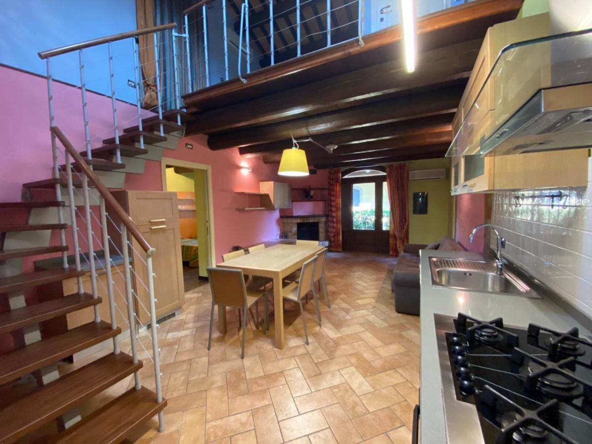 Agriturismo Il Casale Morrovalle 外观 照片