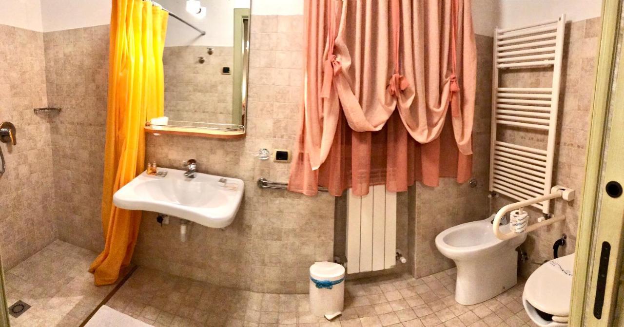 Agriturismo Il Casale Morrovalle 外观 照片