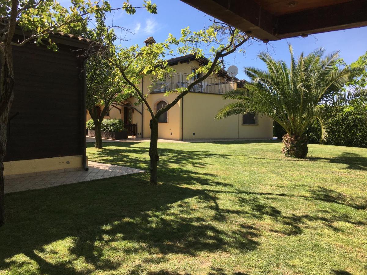 Agriturismo Il Casale Morrovalle 外观 照片
