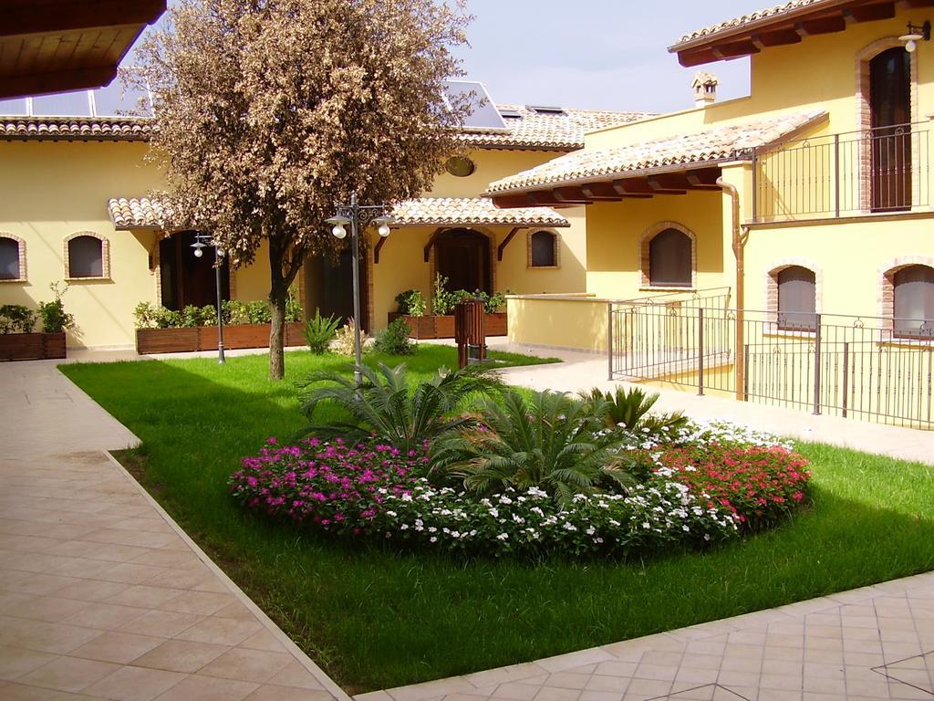 Agriturismo Il Casale Morrovalle 外观 照片