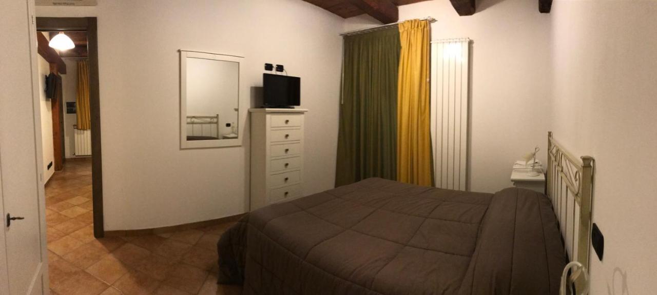 Agriturismo Il Casale Morrovalle 外观 照片